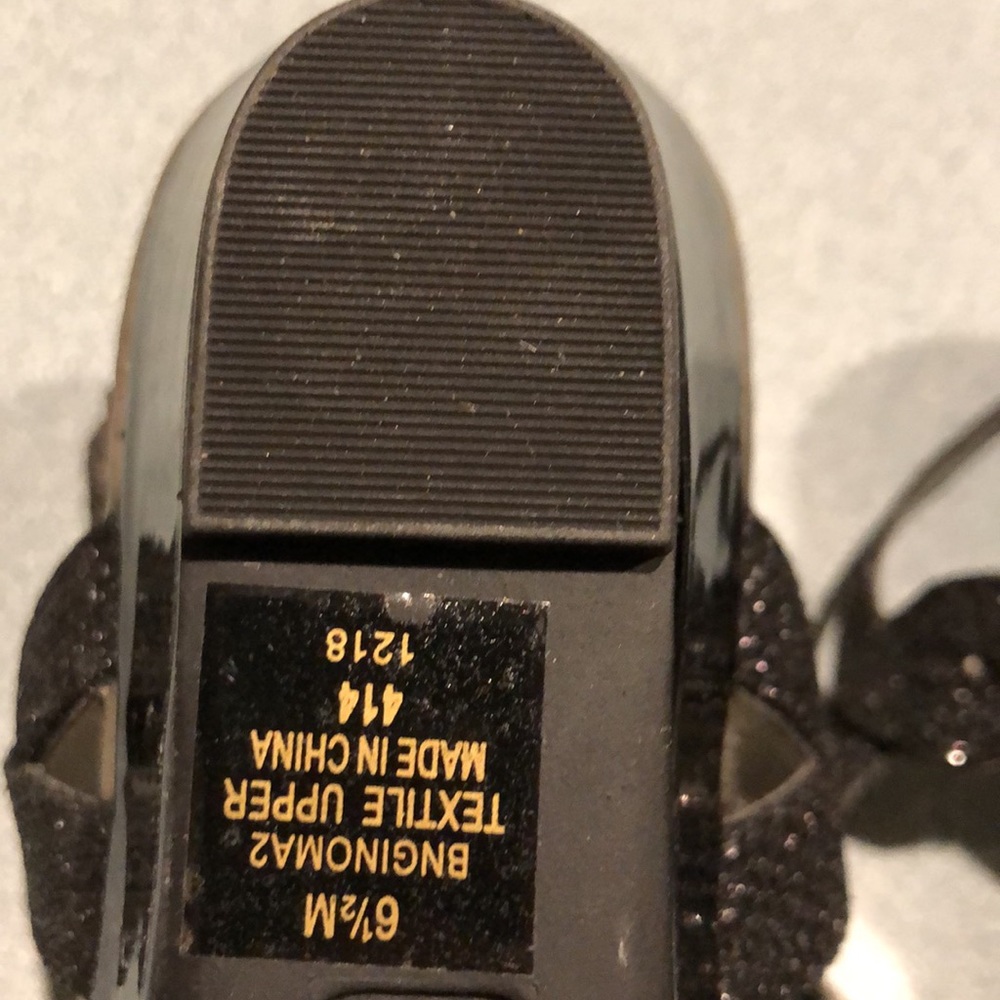 Bandolino Wedge Sandals with Sparkles 6 1/2 - Picture 12 of 16